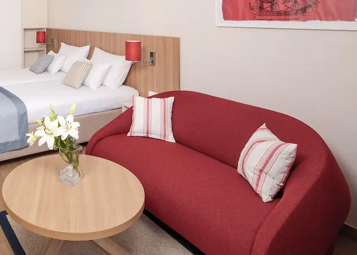 Isabella Island & 호텔