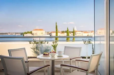 Isabella Island & Villas, Valamar Collection פורץ