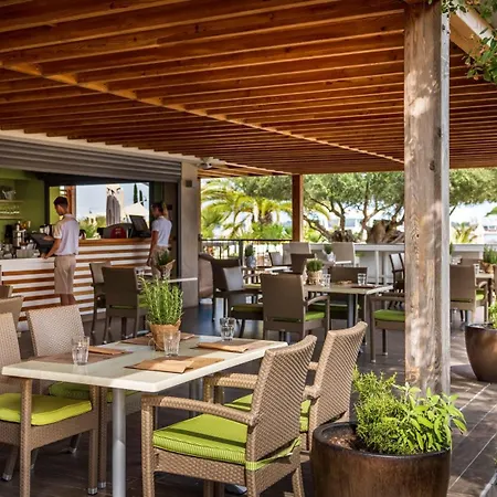 Isabella Island & Villas, Valamar Collection 4* פורץ