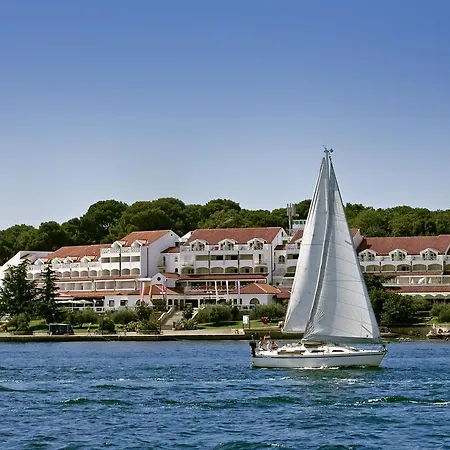 מלון Isabella Island & Villas, Valamar Collection פורץ